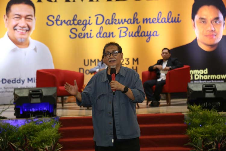 Deddy Mizwar dalam acara Tadarus Ramadan yang di gelar UMM, Jumat (14/4/2023). (Foto: Humas UMM for TIMES Indonesia)
