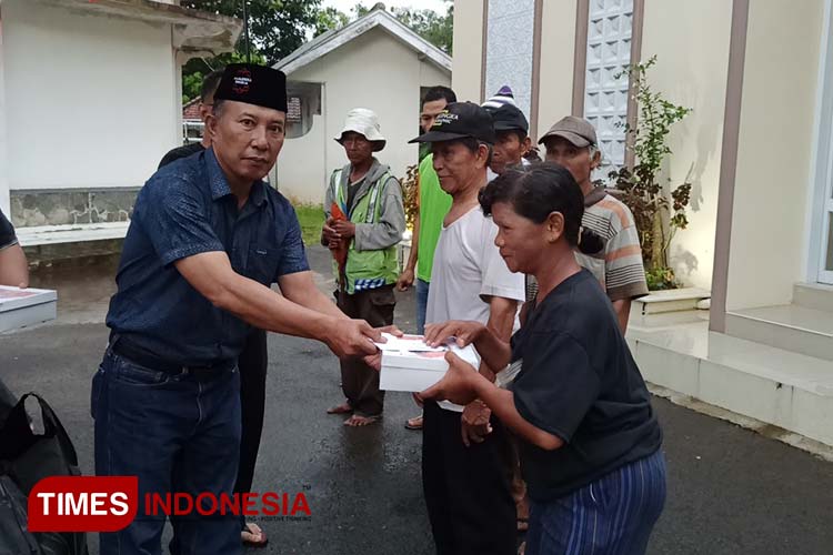 Pemkab Majalengka Gelar Bubos, DKP3 Tebar Ratusan Paket Takjil Gratis