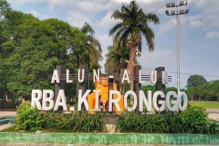 Ada Empat Titik WiFi Gratis di Alun-alun Bondowoso, Begini Cara Masuknya