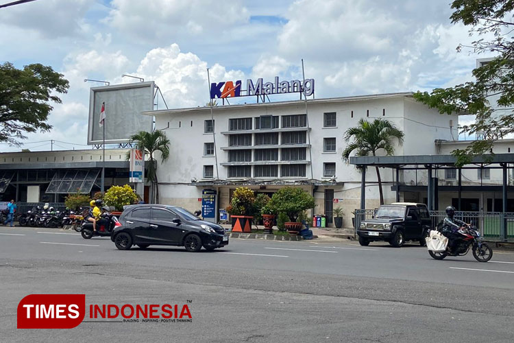 Stasiun-Kota-Malang.jpg