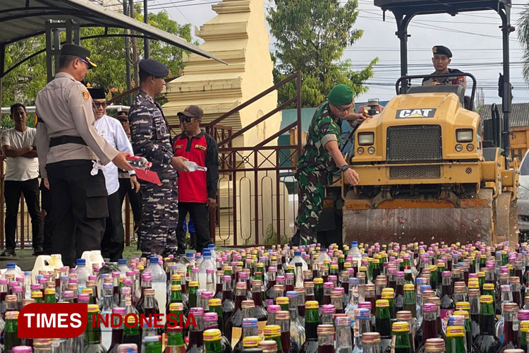 Polresta Banyuwangi Musnahkan 1,6 Ton Miras dan Puluhan Knalpot Brong