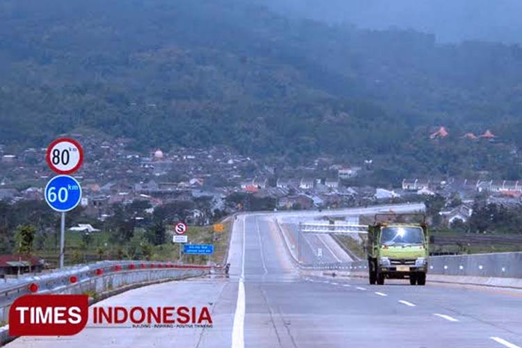 Antisipasi Peningkatan Volume di Libur Idul Adha, Jasa Marga Tambah Petugas di Jalan Tol