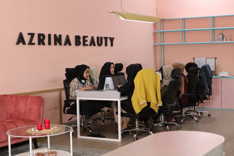 Azrina Beauty Terbukti Hempaskan Komedo Dalam 10 Menit