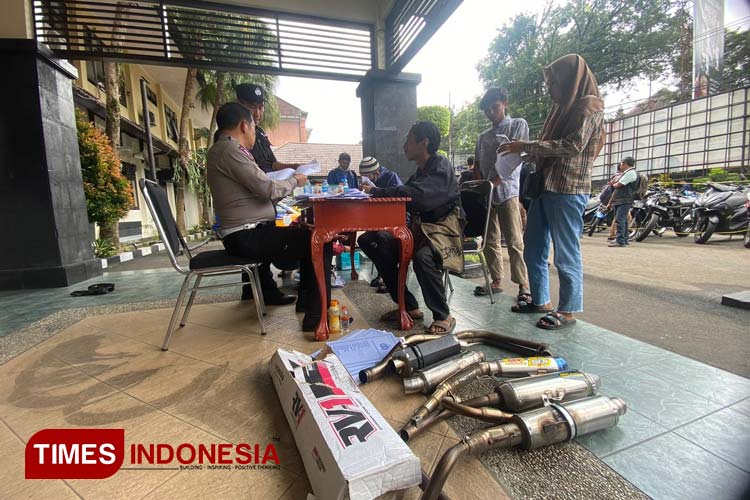 Polisi di Malang Bakal Bangun Patung Robot dari Knalpot Brong Hasil Sitaan