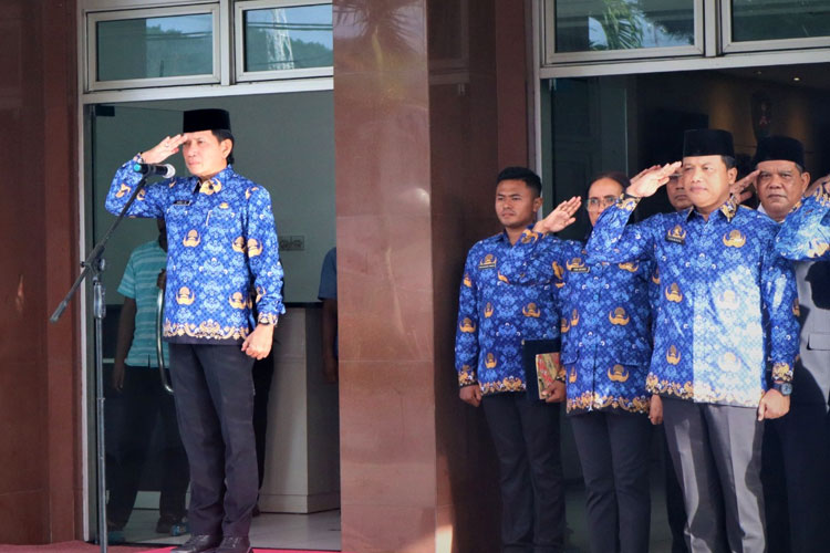 Sekda Maluku Pimpin Upacara Peringatan Hari Otonomi Daerah XXVII Tahun 2023