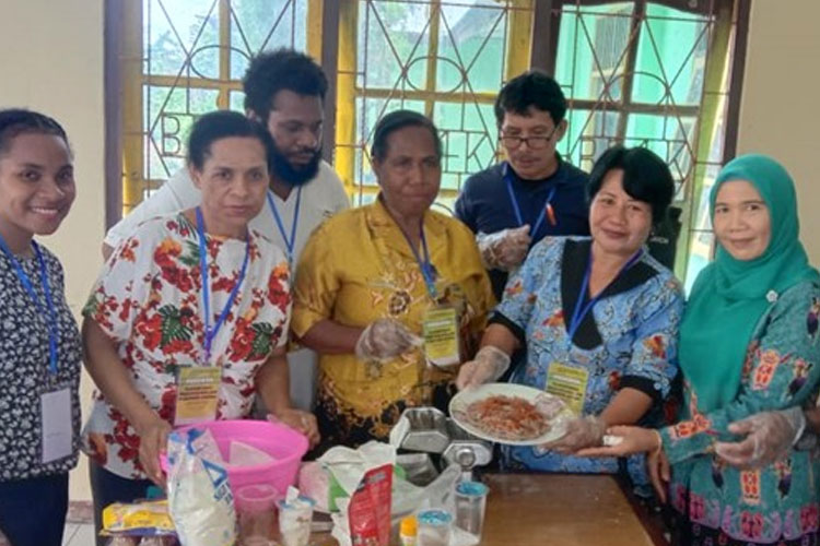 BBPP Ketindan Latih Penyuluh Jayapura Olah Sagu Terfortifikasi