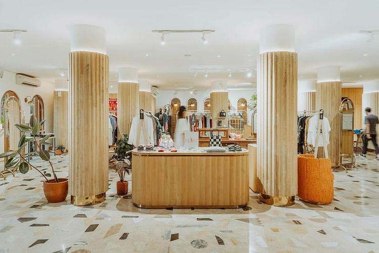 Konsep Unik Touche Shop, Toko Fashion Berkolaborasi dengan Desainer Lokal