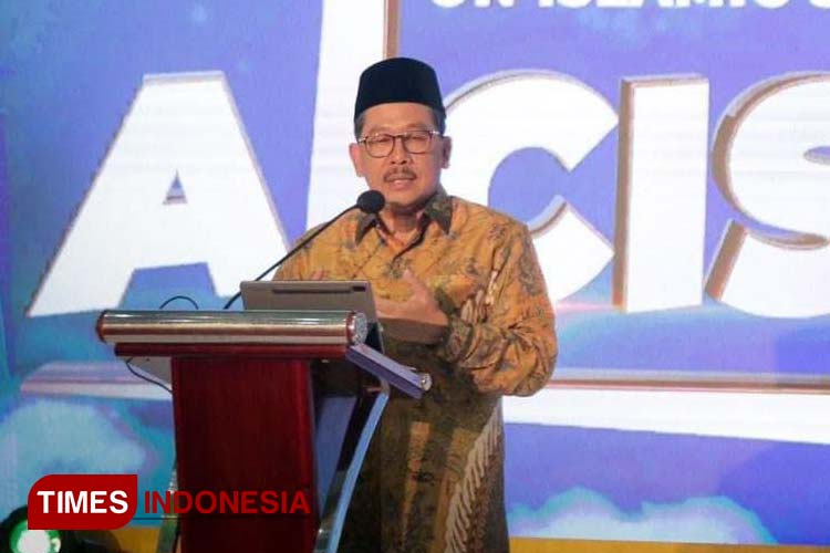 Deputy Minister of Religious Affairs Zainut Tauhid closed the AICIS 2023 event at UIN Sunan Ampel Surabaya. (Photo: AICIS for TIMES Indonesia)