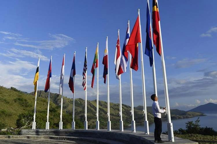 DPR RI Dorong Isu Perlindungan PMI di KTT ASEAN Ke-42