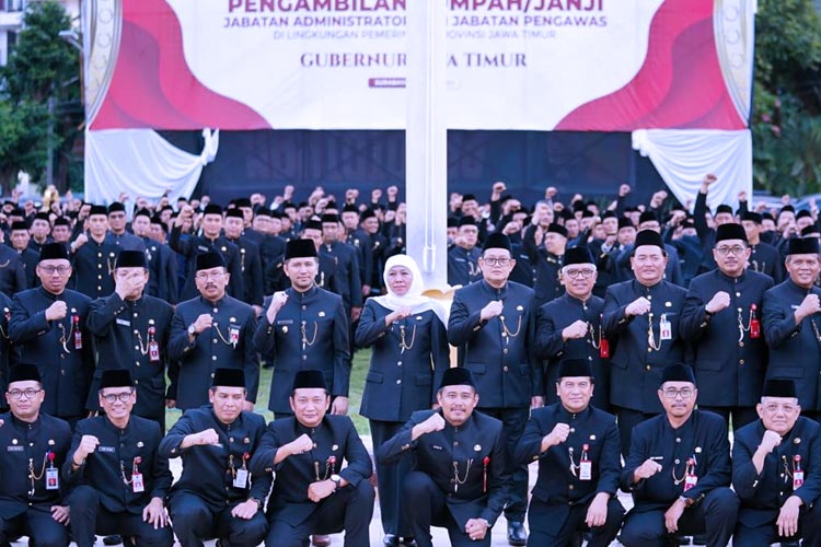 Gubernur-Khofifah-14.jpg