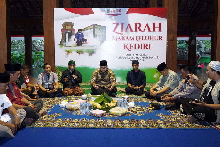 Hari Jadi Kabupaten Kediri, Mas Bup Dhito Ziarah Makam Leluhur