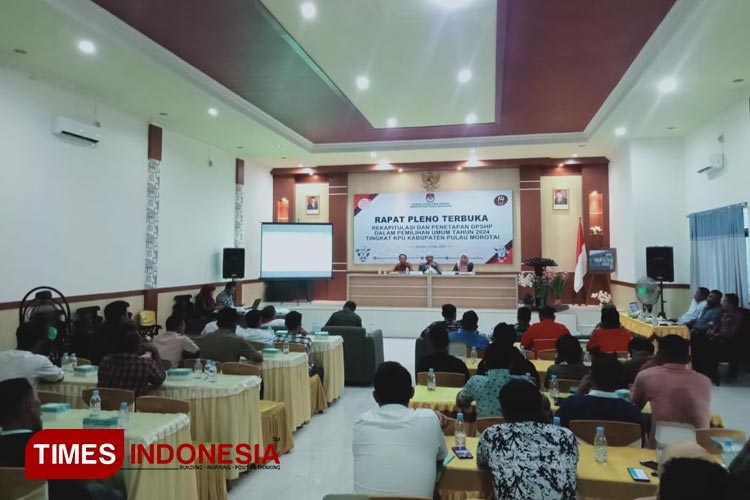 KPU Morotai Rapat Pleno Terbuka Rekapitulasi dan Penetapan DPSHP Pemilu 2024