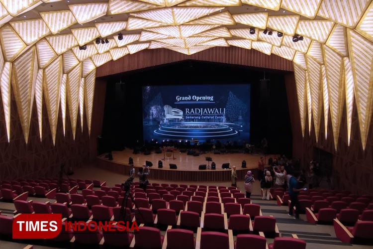 Radjawali SCC Hadirkan Pertunjukan Seni Budaya Lokal dan Dunia
