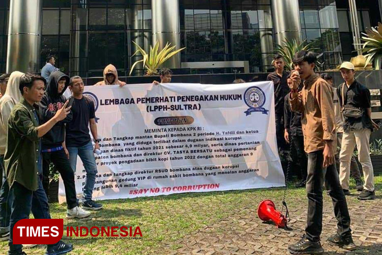 Diduga Terlibat Korupsi, Mantan Bupati Bombana H Tafdil Diadukan ke KPK