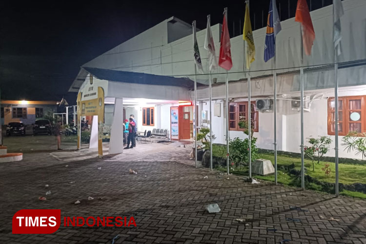 Kantor Komisi Pemilihan Umum (KPU) Kabupaten Situbondo. (Foto: Miftahorrahman/TIMES Indonesia) 