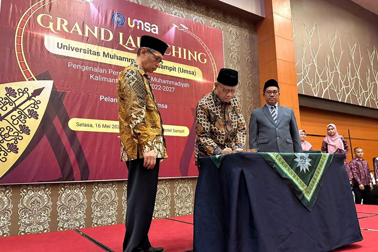 Haedar Nashir Launching Universitas Muhammadiyah Sampit