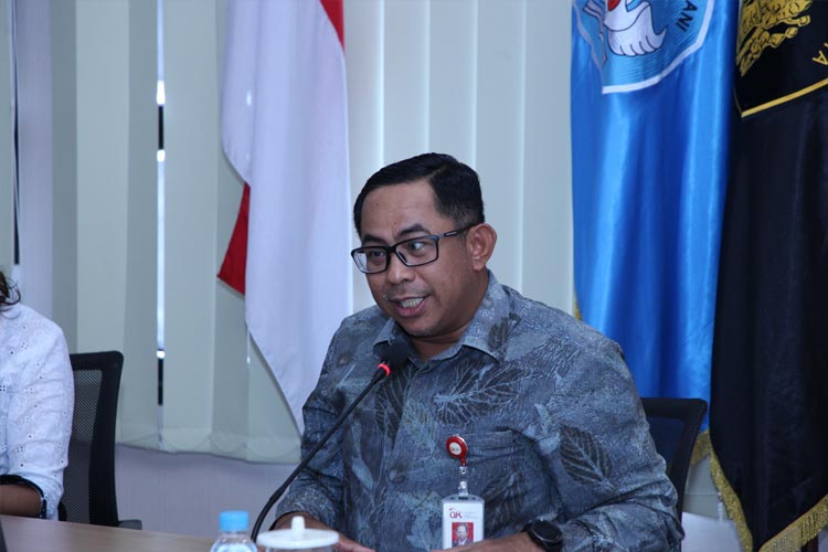 Kepala OJK Malang: Jangan War Tiket Coldplay dengan Pinjol Ilegal