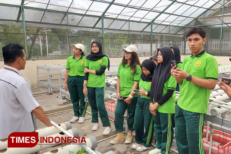 Tingkatkan Edukasi Pertanian, UPN Jatim Ajak Mahasiswa Studi Banding ke BBPP Ketindan