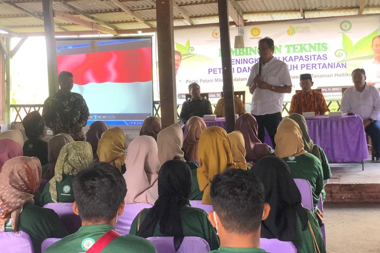 Melalui Polbangtan Malang, Kementan Sinergi Bersama DPR RI Adakan Bimtek untuk Petani dan Penyuluh