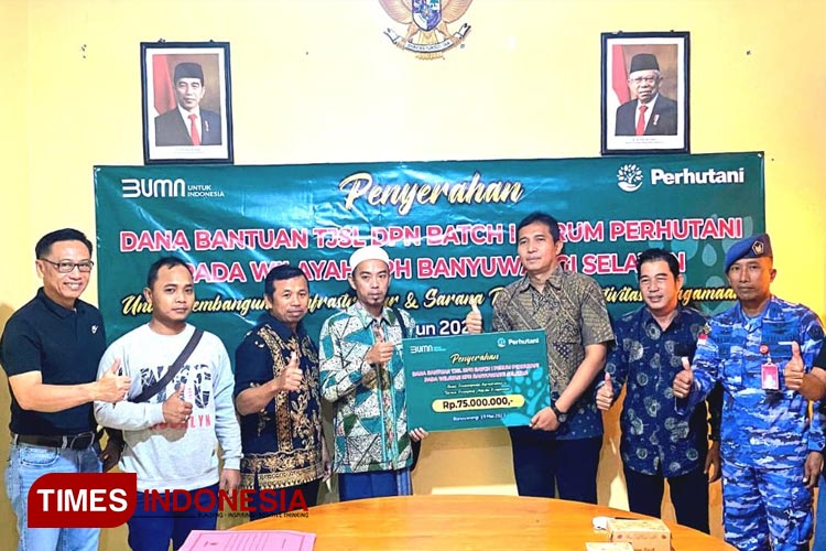 2 Pokmas di Kalibaru Dapat Bantuan TJSL dari Perhutani Banyuwangi Selatan