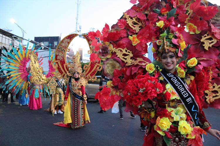 Carnaval menjadi salah satu daya tarik WTC Surabaya Fusion Week.(Dok.SSH)