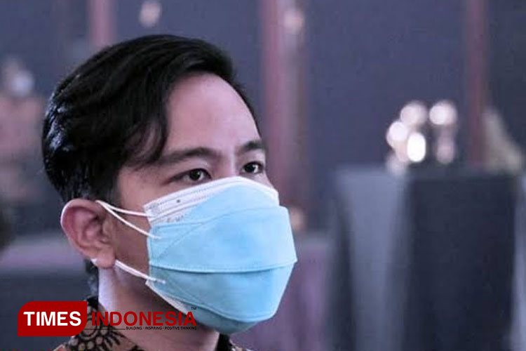 Gibran Rakabuming Raka menanggapi hasil survei soal cawapres. (FOTO: Dok. TIMES Indonesia)