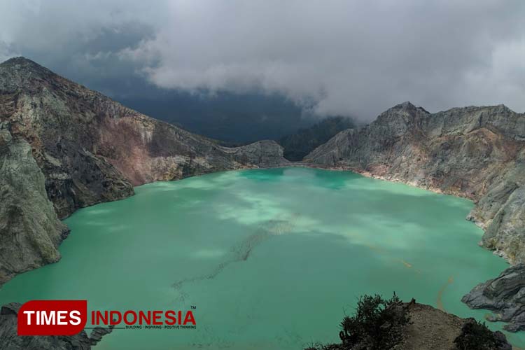 Geological Site Ijen Geopark Danau Asam Kawah Ijen. (Foto : Anggara Cahya /TIMES Indonesia)