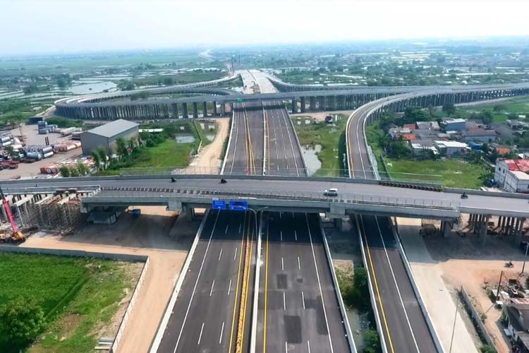 Kementerian PUPR RI Targetkan 13 Ruas Jalan Tol Baru Beroperasi Hingga Akhir 2023