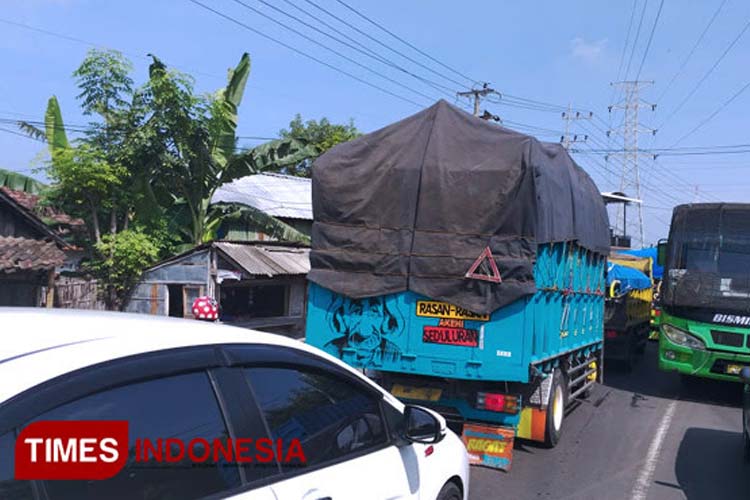 Pelabaran Jalan Nasional Probolinggo-Lumajang Bisa Cegah Kemacetan