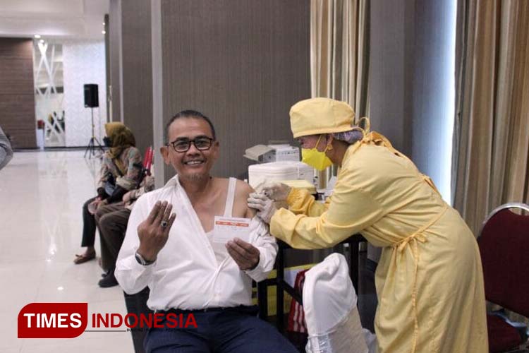 Gandeng Dinkes Kota Malang, UWG Gelar Vaksinasi Booster 2