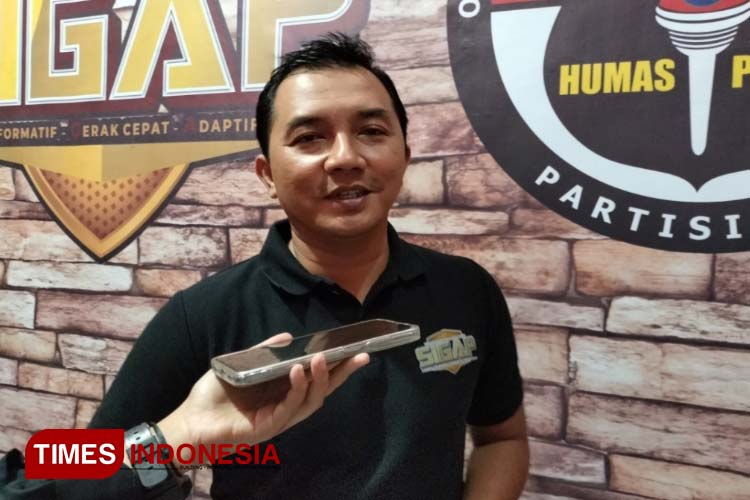 Kasi Humas Polres Blitar Kota AKP Ahmad Rochan (Foto: Nur Al Ana/TIMES Indonesia)