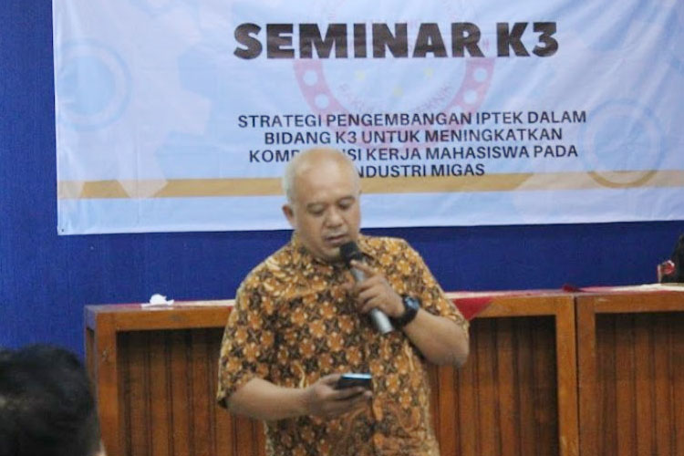 Seminar K3 FT UWG Malang: Strategi IPTEK Bidang K3 Terhadap Kontribusi Kerja Mahasiswa pada Industri MIGAS
