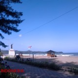 Midodaren Beach Tulungagung Offers an Amazing Coastal Landscape