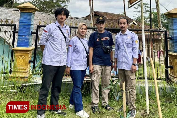 Bangun Kesadaran Lingkungan, BEM STIA Tasikmalaya Gelar Penanaman Pohon
