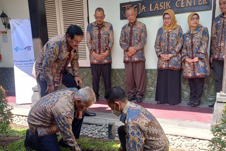 Peletakan batu pertama RS Mata Dr Yap. (FOTO: Wahyu Metasari/TIMES Yogyakarta)