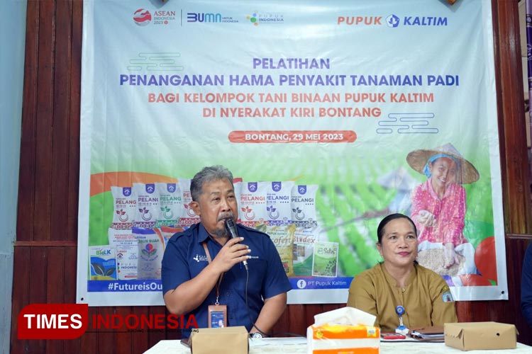 Optimalkan Potensi Padi Bontang, Pupuk Kaltim Edukasi Petani Binaan Penanganan HPT