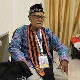 Getting Closer to Muhammad Taher Abdussalam, 100 Year Old Acehnese Pilgrim