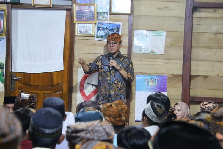 Bertemu Masyarakat Citorek Lebak, Yandri Susanto: Jangan Golput