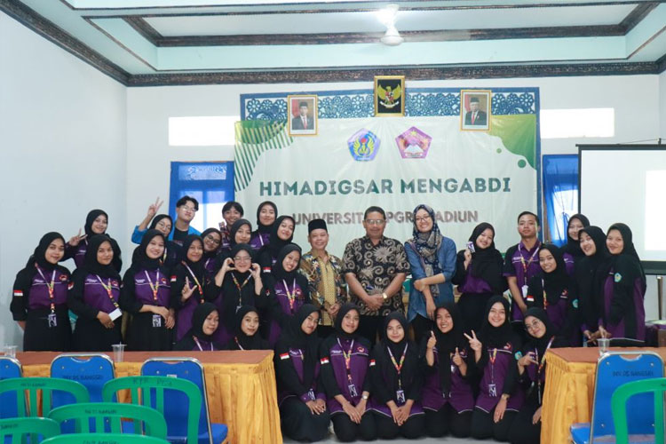 Usung Tema Pendidikan Berkualitas, Himadigsar UNIPMA Gelar Pengabdian Desa