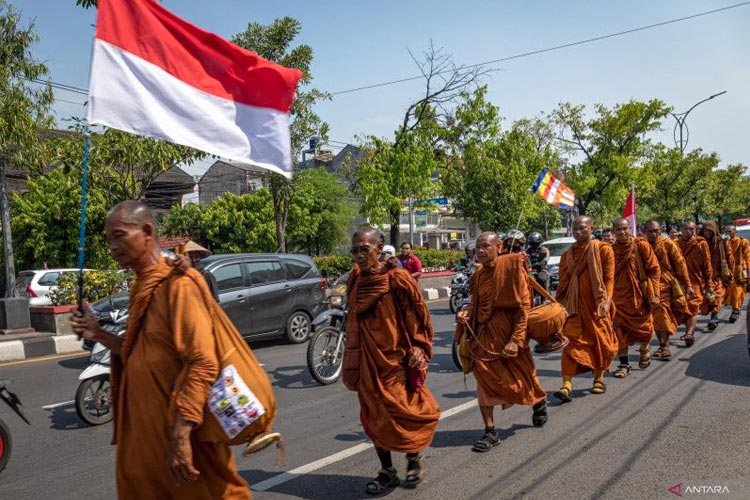 Info Grafis Perjalanan Thudong Untuk Merayakan Waisak Times Indonesia 7873