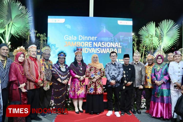 APWI Beri Penghargaan kepada Khofifah Indar Parawansa