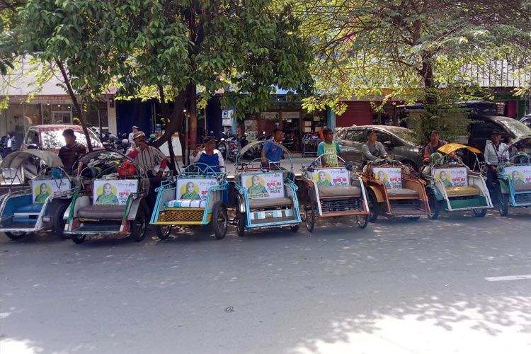 Gara&#45;gara Ini, Relawan Ning Lia ‘Dikejar’ Tukang Becak