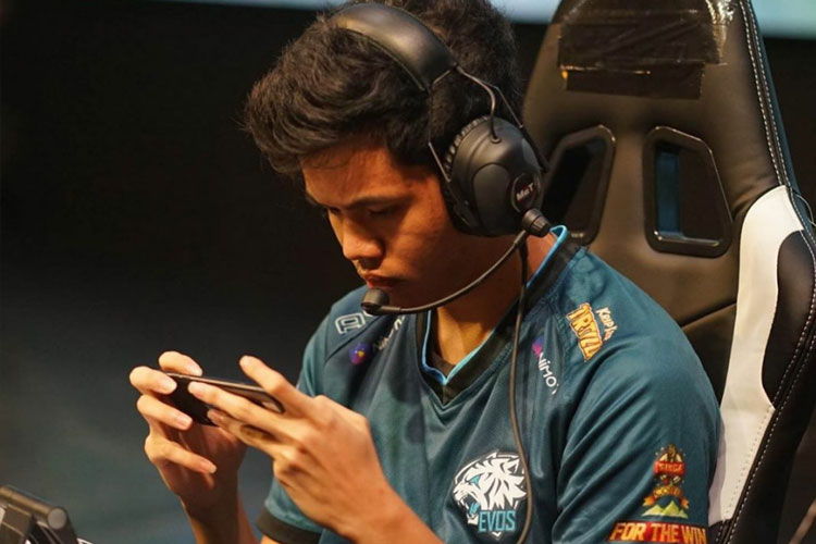 Pemain Gamers Mobile Lagend. (foto: Ilst)