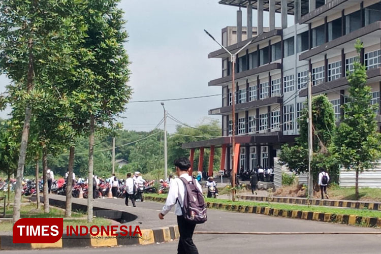 Universitas Perjuangan Akhirnya Menerima 444 Mahasiswa Eks STIMIK Tasikmalaya