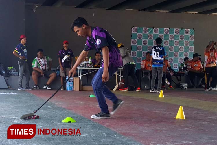 Beradu Ketangkasan dan Bernostalgia di Kompetisi Street Mini 4WD Pertama Kota Kediri