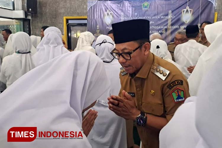 Pesan Wali Kota Malang Saat Berangkatkan ASN Pemkot Ibadah Haji