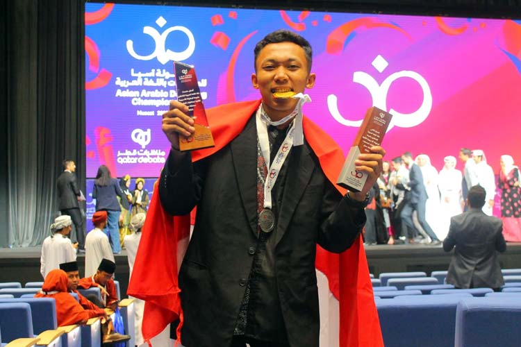 Kecintaan pada Bahasa Arab Bawa Mahasiswa UIN Maliki Malang Ini ke Pentas Internasional