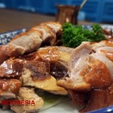 Suck and Duck Surabaya Sajikan Kelezatan Daging Bebek Panggang Gaya Cantonese 