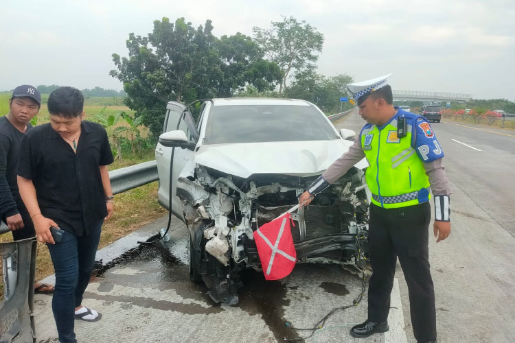 Artis Dangdut Difarina Indra Kecelakaan di Tol Jombang-Mojokerto - TIMES  Indonesia