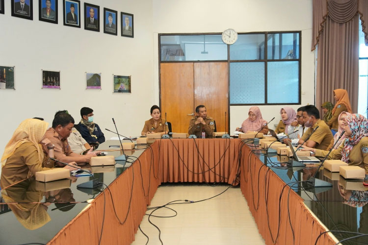 Dispopar  Bontang menggelar rapat Persiapan menyambut Menparekraf dan Tim Juri ADWI Ke Malahing (Foto: Lalu For TIMES Indonesia)